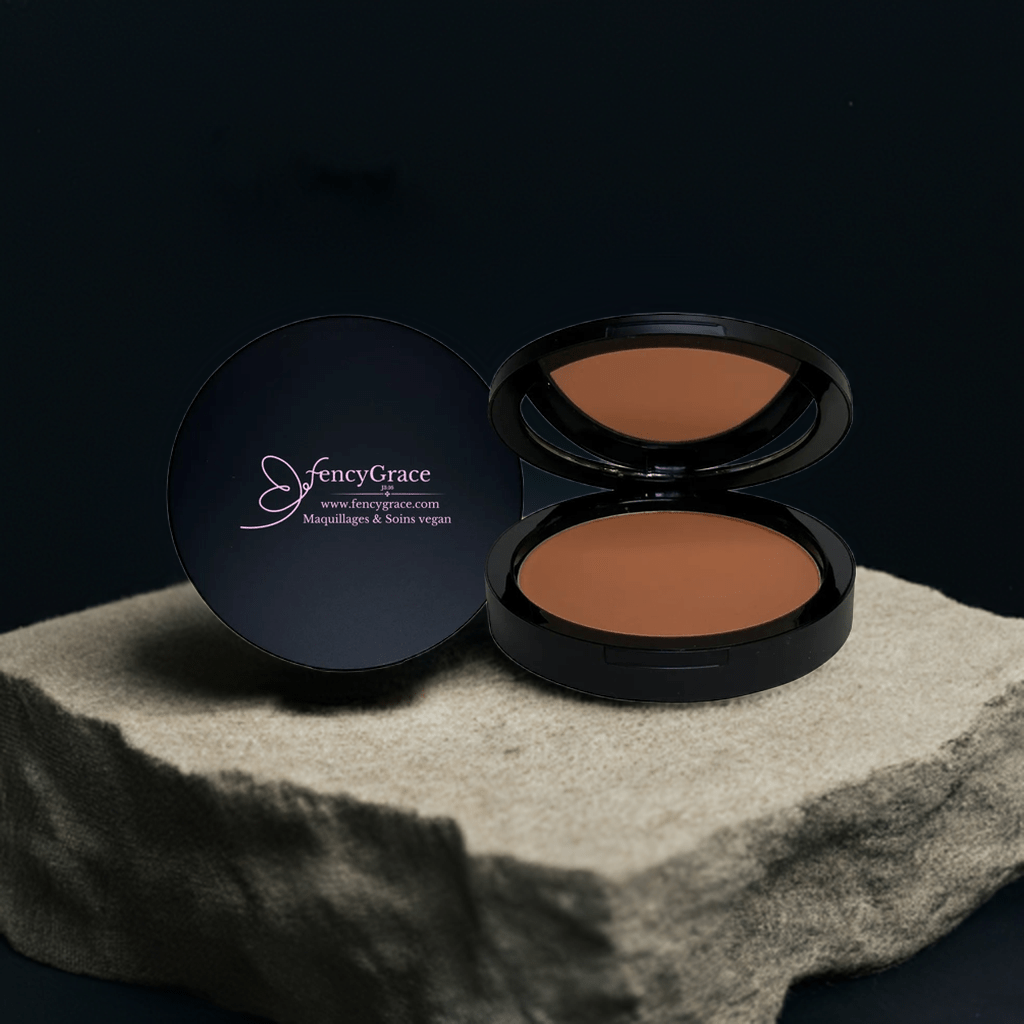 Anne 133 100% Vegan Compact Powder – Natural Finish | FencyGrace